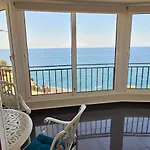 Blue Diamond-seaview & Free Park * Funchal (Madeira)