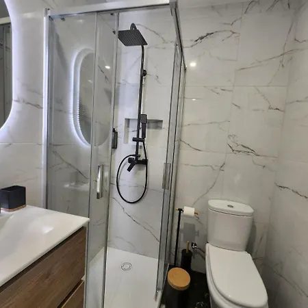Apartment Blue Diamond-seaview & Free Park