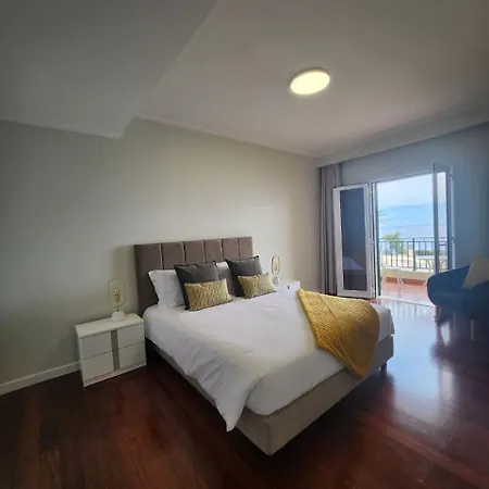 Blue Diamond-seaview & Free Park Apartment *
