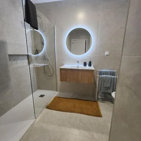 Blue Diamond-seaview & Free Park Lägenhet *