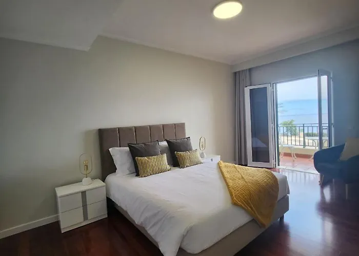 Blue Diamond-seaview & Free Park Apartment *