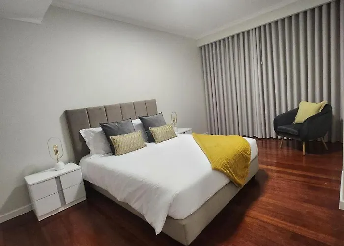 Blue Diamond-seaview & Free Park Apartment
