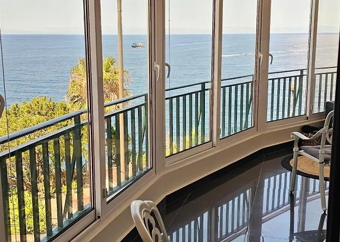 Blue Diamond-seaview & Free Park *