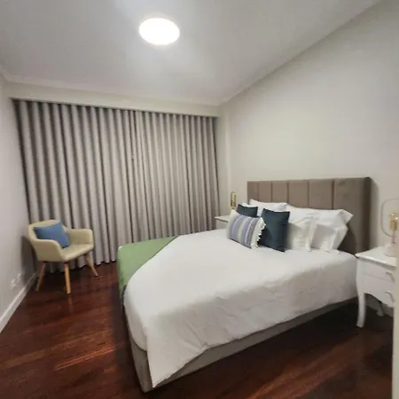 Blue Diamond-seaview & Free Park Funchal (Madeira)