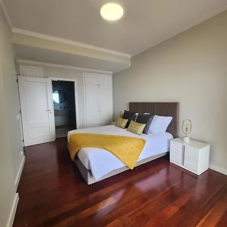 Blue Diamond-seaview & Free Park Funchal (Madeira)